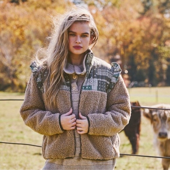 Driftwood × Free People Sherpa Fleece Jacket in Olive Bandana - Picture 7 of 7